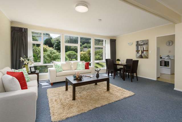 1/1 Canterbury Street Karori_2