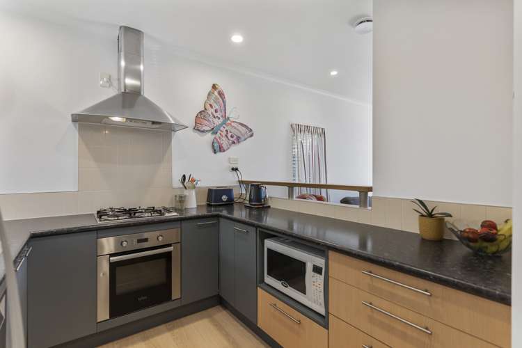 52 Gunner Drive Te Atatu Peninsula_11