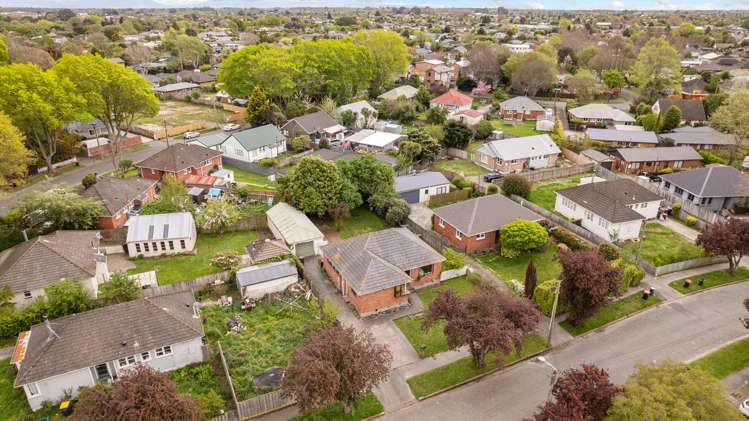 42 Attlee Crescent Bryndwr_19