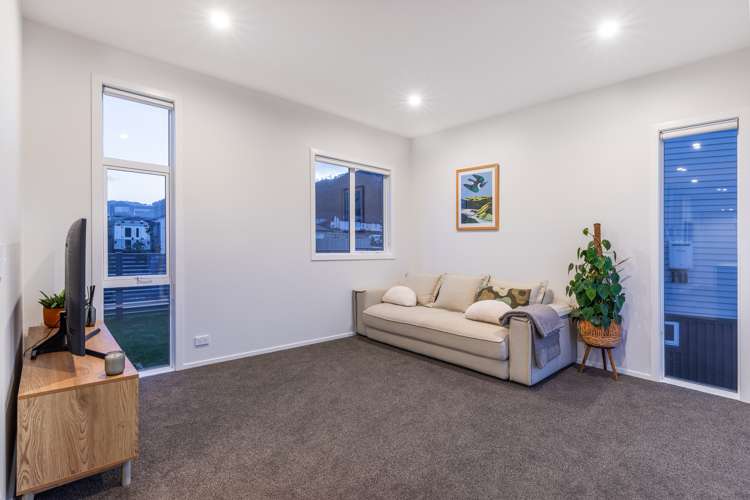 32 Hokioi Drive Kenepuru_12