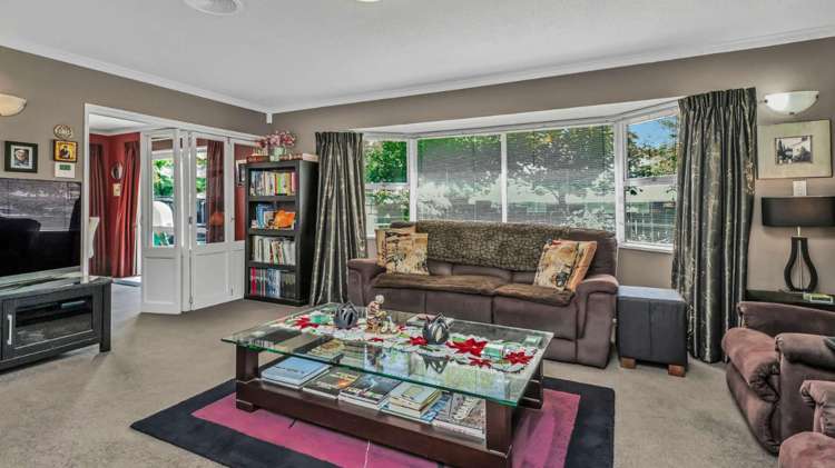 2A Woodlau Rise Huntsbury_4