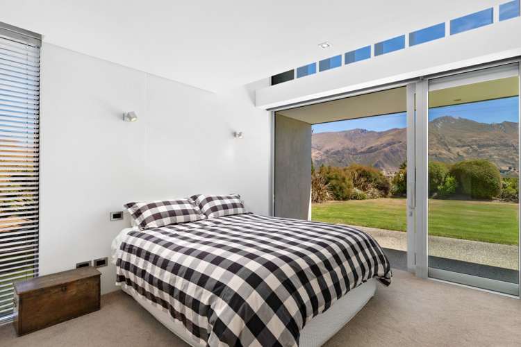 311 Beacon Point Road Wanaka_21