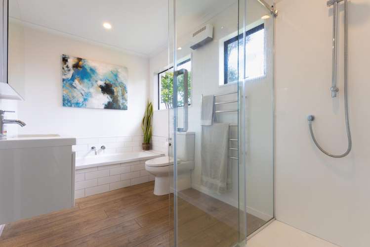 19 Reeves Street Waikanae Beach_16