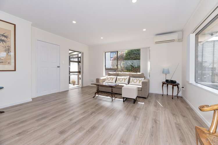 2/168 Prince Regent Drive Farm Cove_5