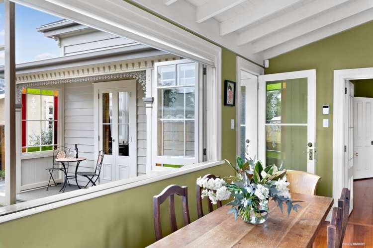 196 Carrington Road Mount Albert_8