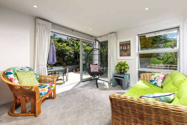 30 Aotearoa Terrace Murrays Bay_11