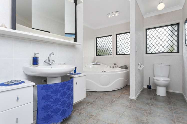 1099 State Highway 23 Whatawhata_10