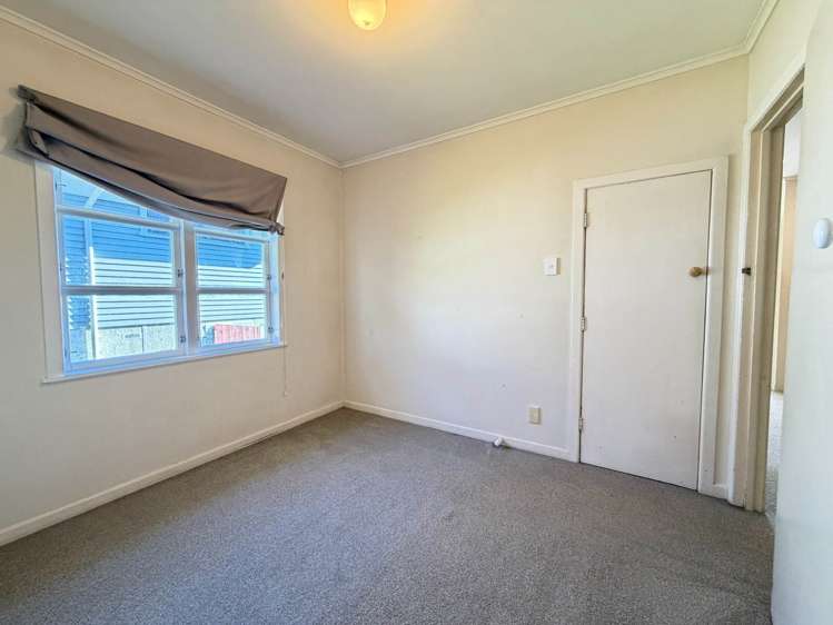 20 Bond Crescent Forrest Hill_8