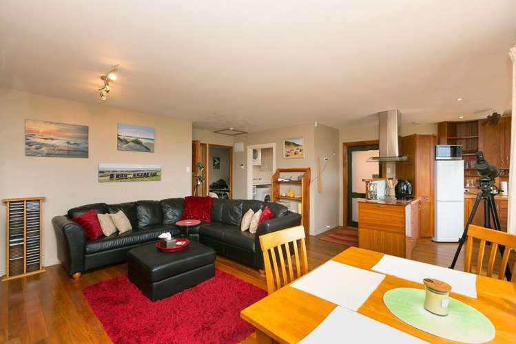 6 Battiscombe Terrace Waitara_13