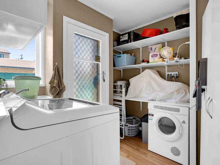 9 Matthews Crescent Melville_51