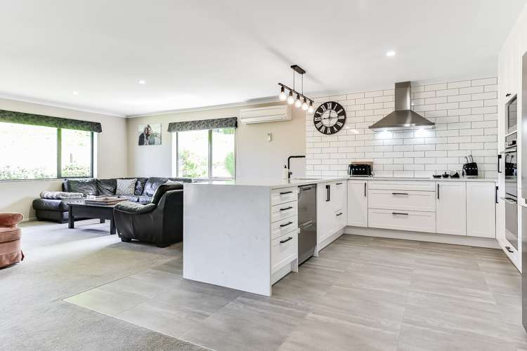 67 Highbrook Way Whatawhata_10