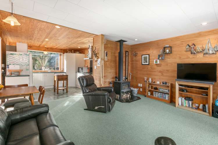 51 Lund Road Aongatete_6