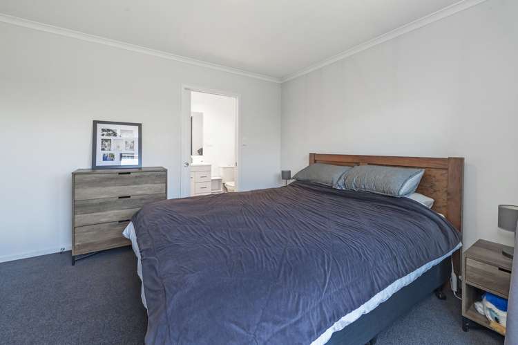 37 Limbrick Crescent Wigram_13