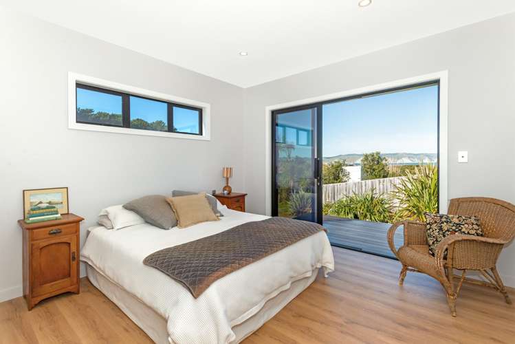 4 Tarapuka Way Māhia_6