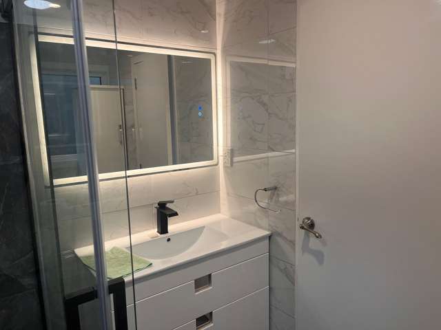 4/64 Chartwell Avenue Glenfield_3