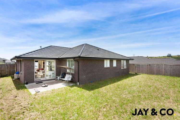 6 Calder Crescent Pokeno_11