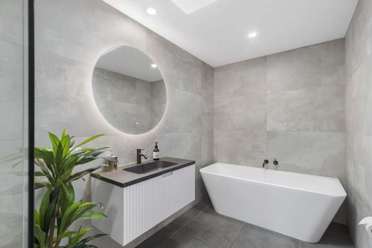 75a Glenmore Road Sunnyhills_13