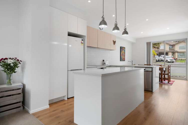 16 Sawyers Lane Silverdale_12