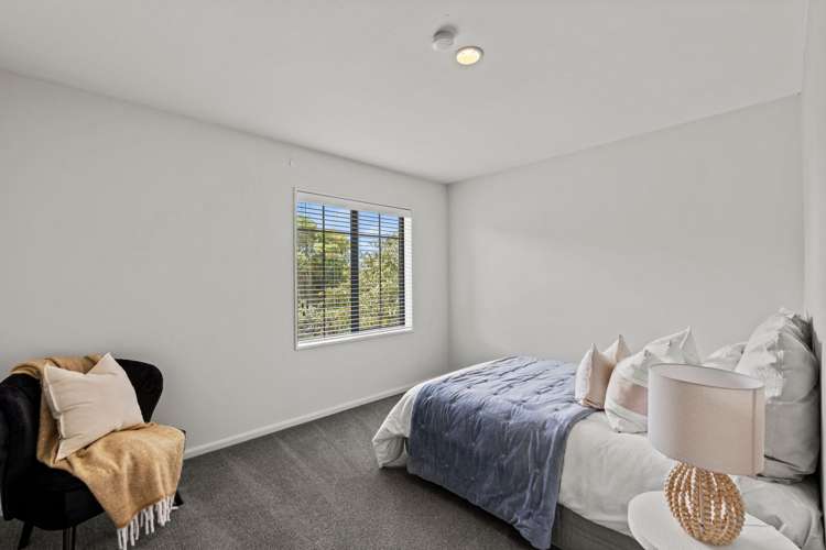 61 Travis Country Drive Burwood_21