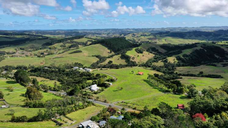 610-616E Peak Road Helensville_3