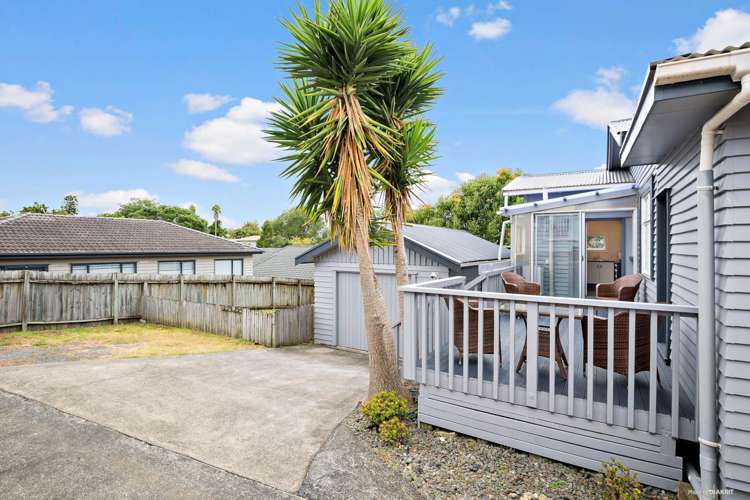 10 Wattle Street New Lynn_14