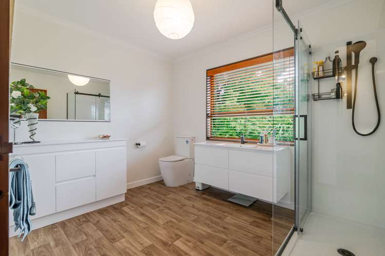 869b Main Street Roslyn_38