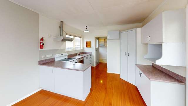 7 Abraham Crescent 10929_2