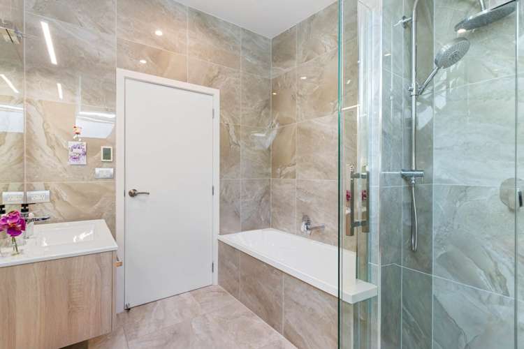 25A Marina Road Torbay_20