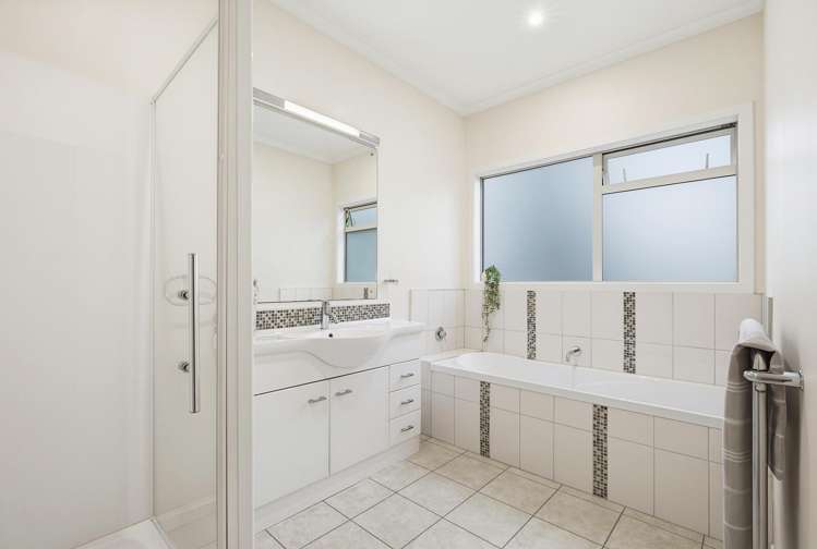 18 Pukemere Way Pukerua Bay_11