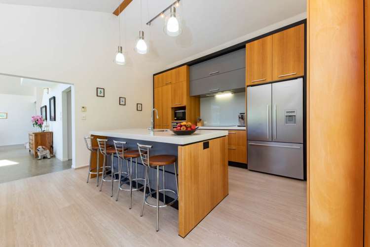 184 Laingholm Drive Titirangi_9