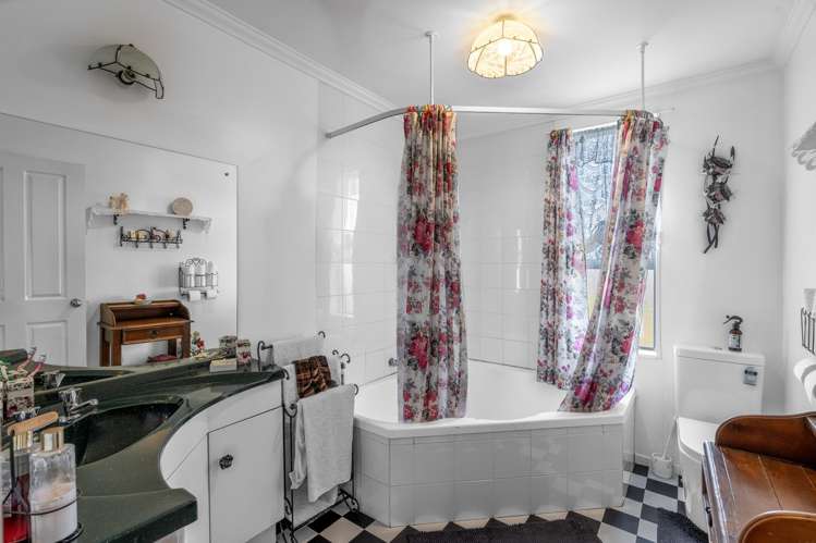 597 Limestone Plains Road Isla Bank_10