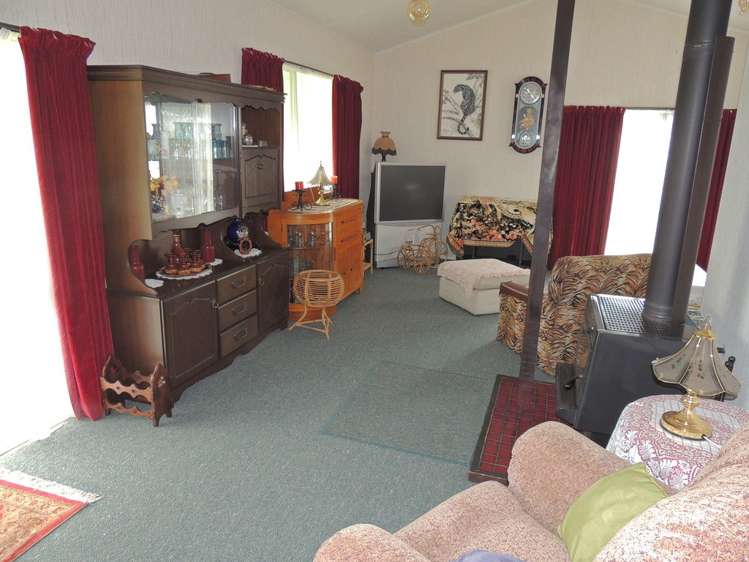 11 Ratau Street Mahia_18