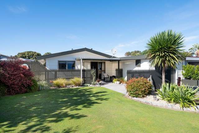 A Rare Coastal Gem – Perfect for Downsizers