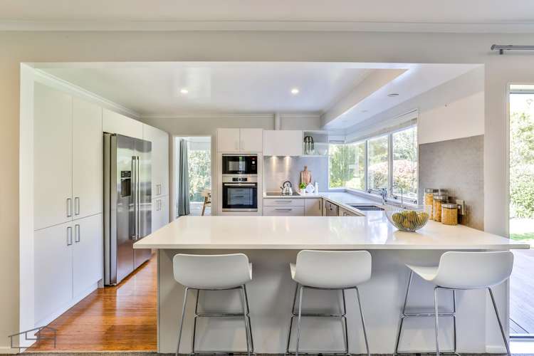 10 Woodfern Crescent Titirangi_9