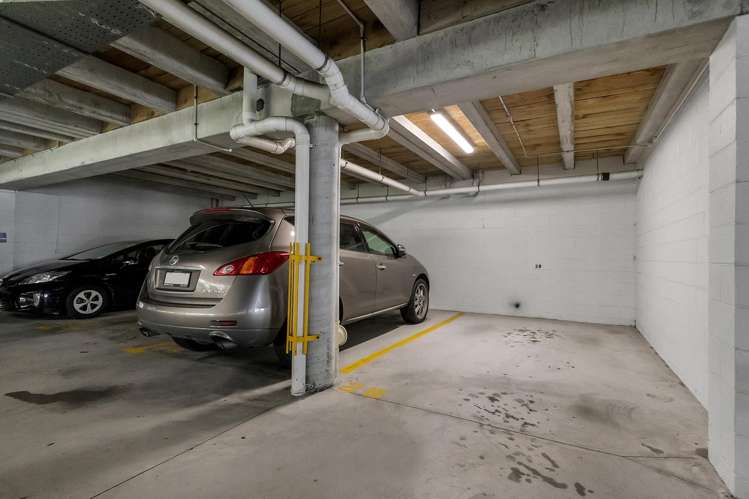 2b/86a Rockfield Road Penrose_12