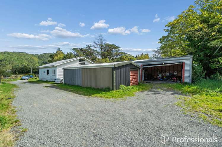 120 Upper Fitzherbert Road Wainuiomata_7