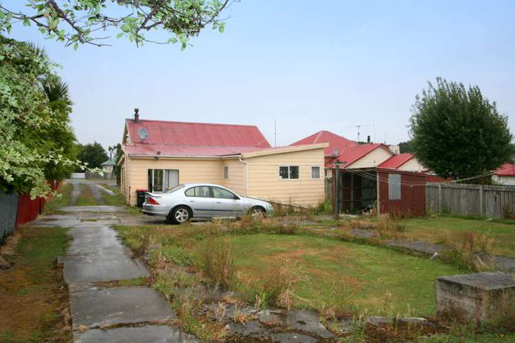 320 Crinan Street Georgetown_12