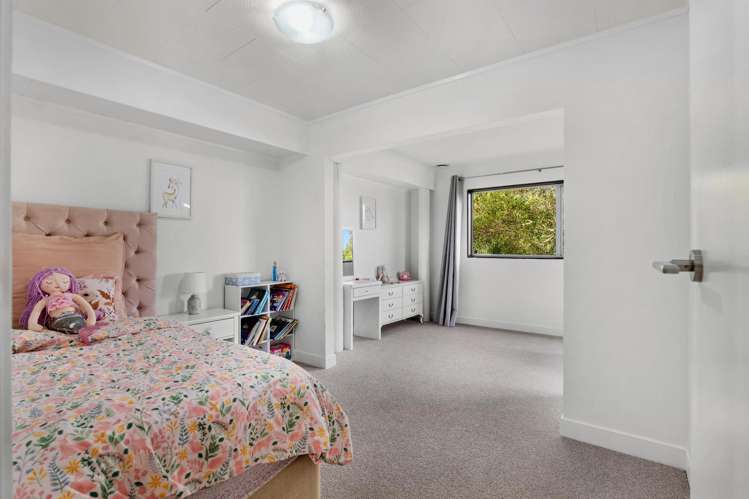 10B Barker Rise Northcross_16