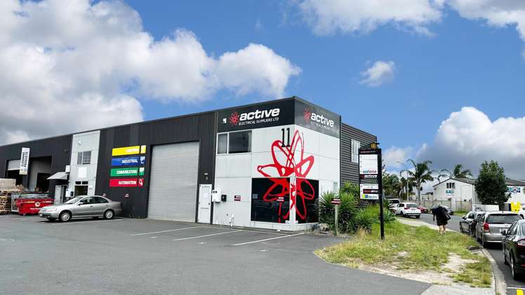 6/11 Ashley Place Beach Papamoa_1