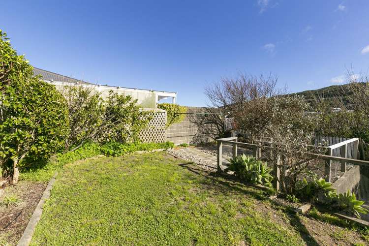 26 Avon Street Island Bay_10