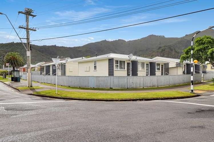 2/136-138 Waddington Drive_0