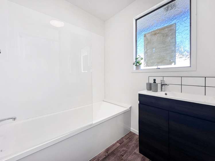 18 Shetland Street Woolston_15