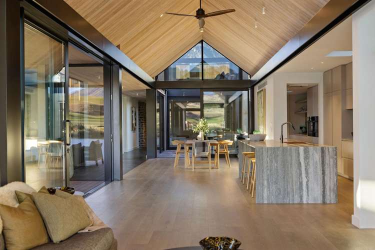 11 McKinlay Lane, Lake Tewa Jack's Point_6