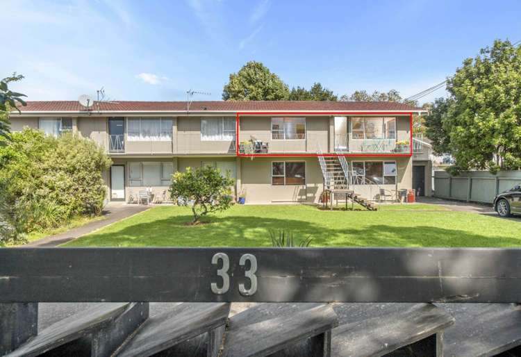 2/33 Royal Terrace Sandringham_14