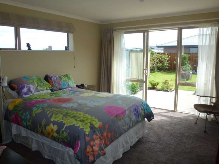 140 Coulson Road Paroa_5