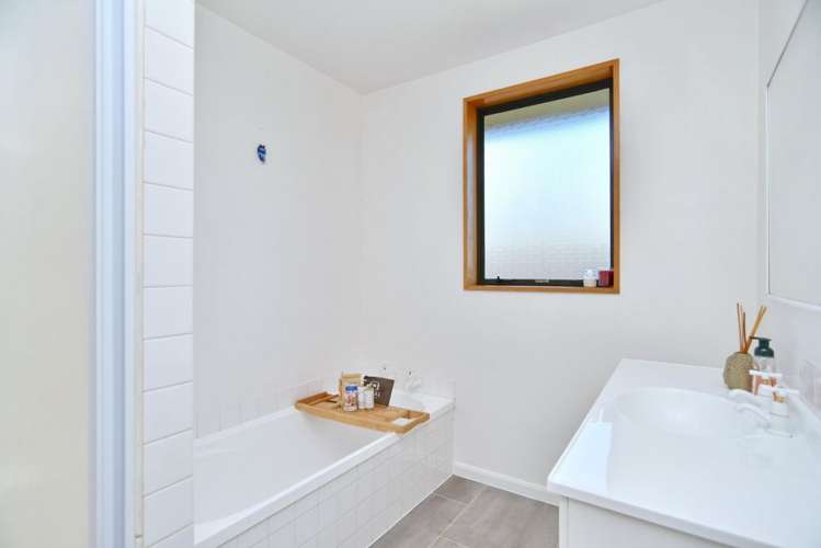 227 Kingsbury Avenue Rangiora_17