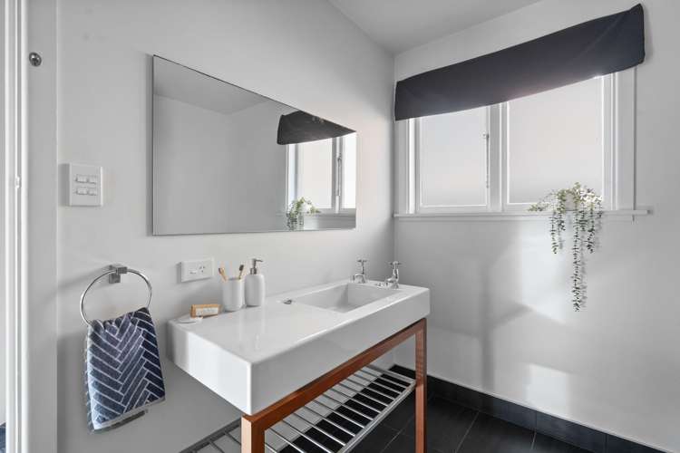 521 Marine Parade South New Brighton_9