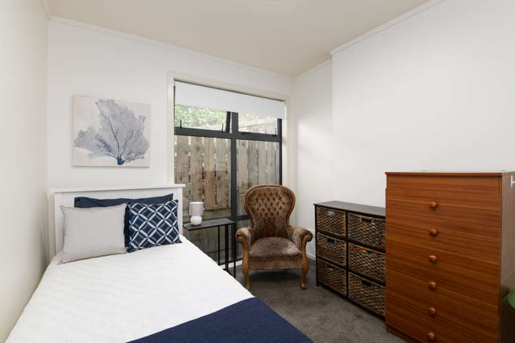 42 Kenepuru Drive Tawa_14