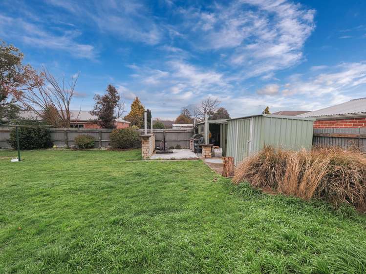 33 Reid Crescent Allenton_19