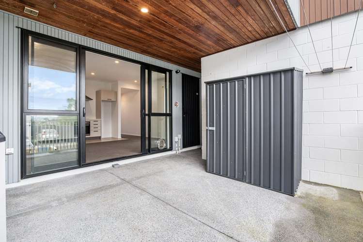 262 Hobsonville Point Road Hobsonville_8